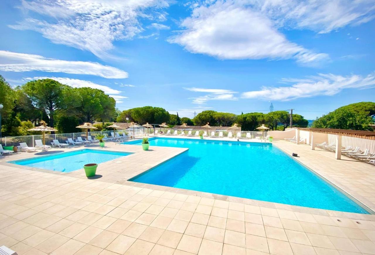 Ulvf Les Residences Du Colombier Frejus Luaran gambar
