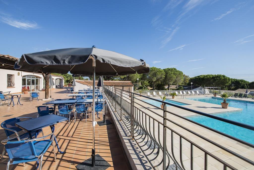 Ulvf Les Residences Du Colombier Frejus Luaran gambar