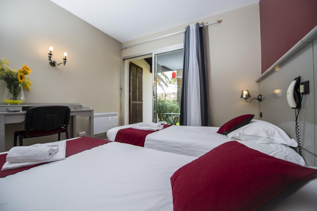 Ulvf Les Residences Du Colombier Frejus Luaran gambar