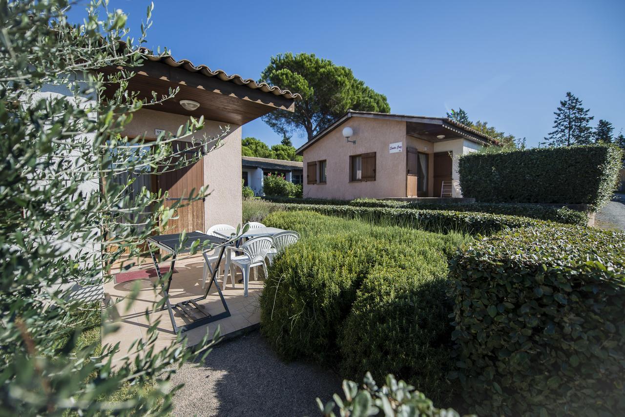 Ulvf Les Residences Du Colombier Frejus Luaran gambar